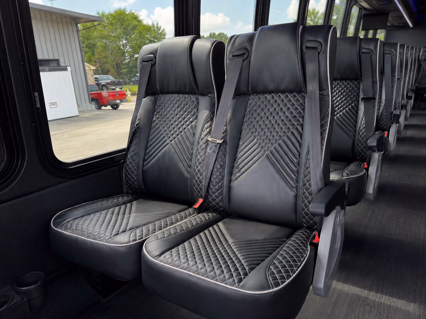 shuttle services for airline crews and airport staff in visalia
