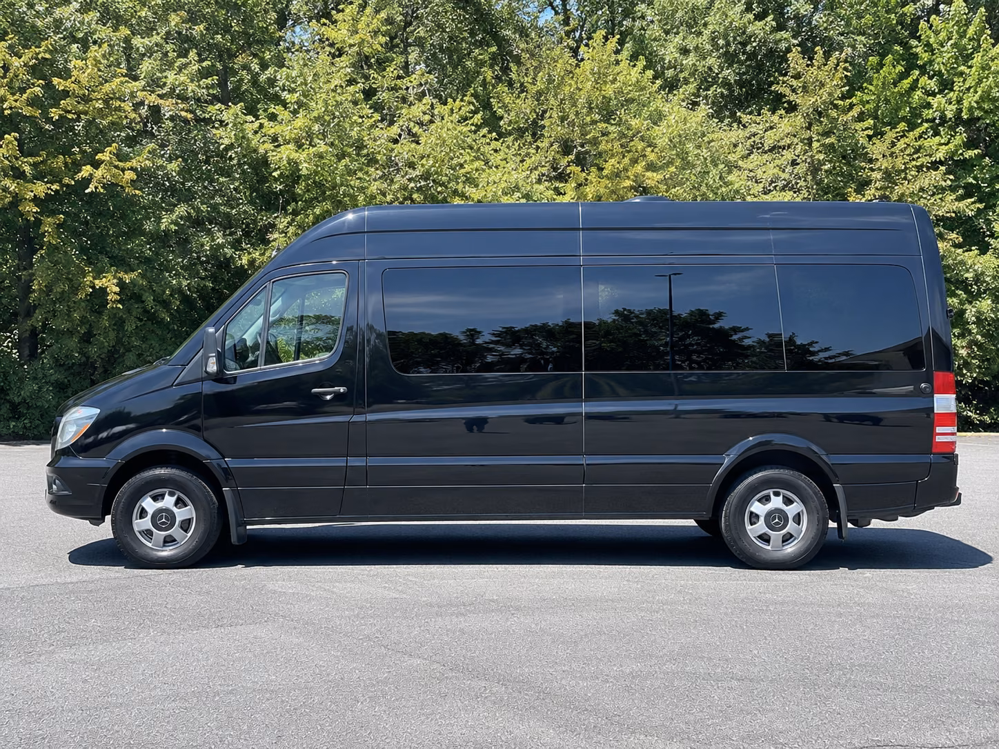 winery tour bus rentals from visalia to madera